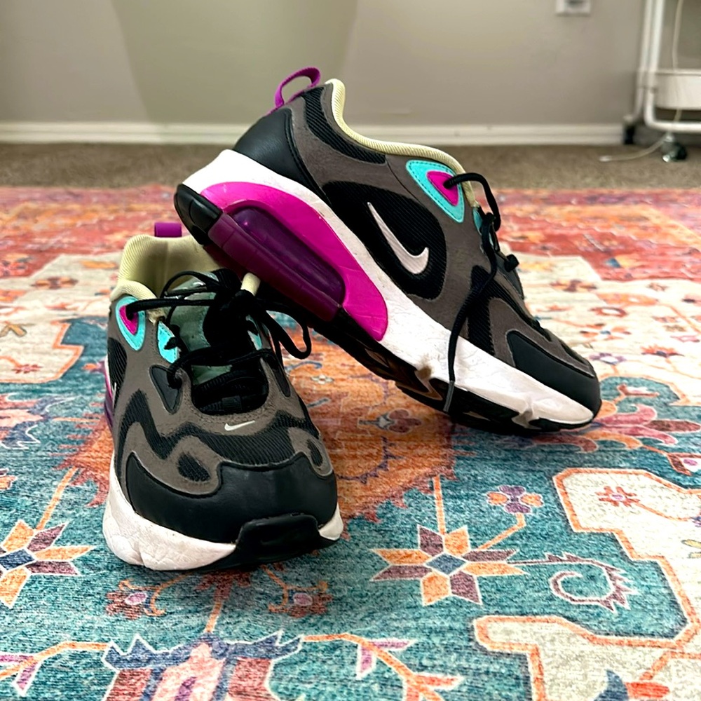 Nike Air size 6Y/W7.5!
